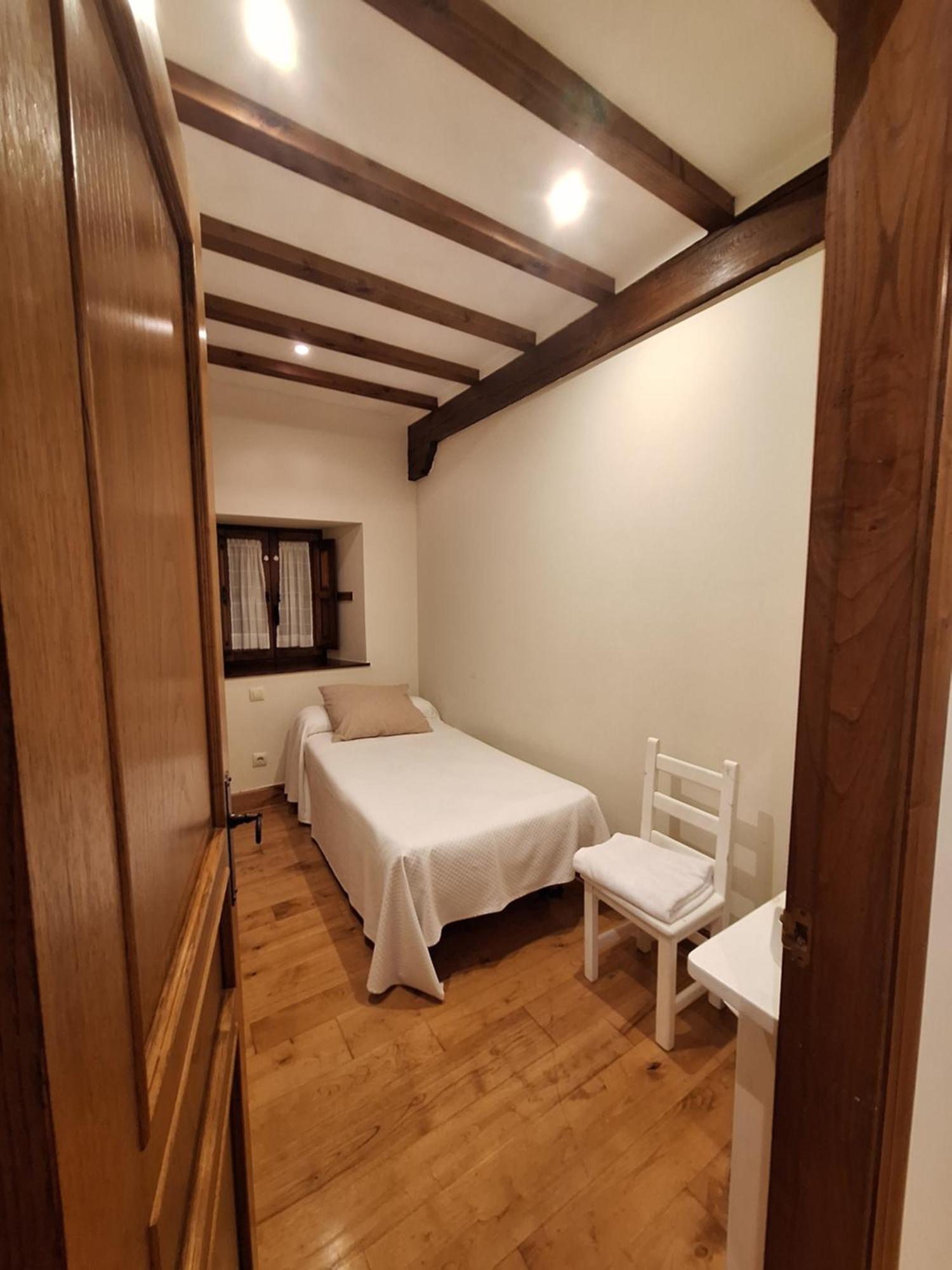 Apartamentos Palacion De Santillana Santillana del Mar Exterior photo